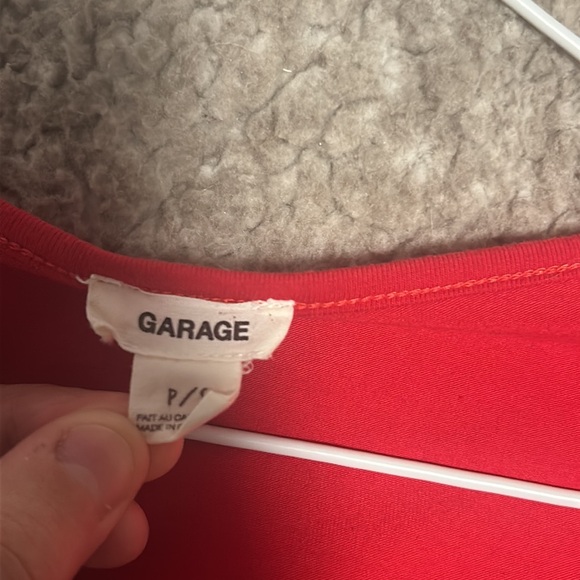 Bundle 2 GARAGE top - Picture 5 of 6